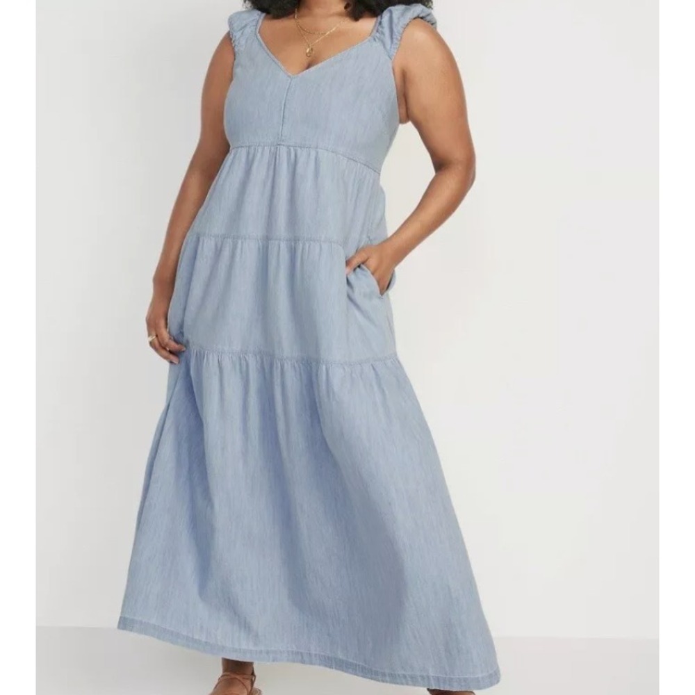 Old Navy Chambray Tiered All-Day Fit & Flare Maxi Dress Blue‎ Women's L FLAW